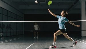 Read more about the article How to Improve Your Badminton Clear Technique